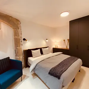 Confortable Et Moderne Appartement